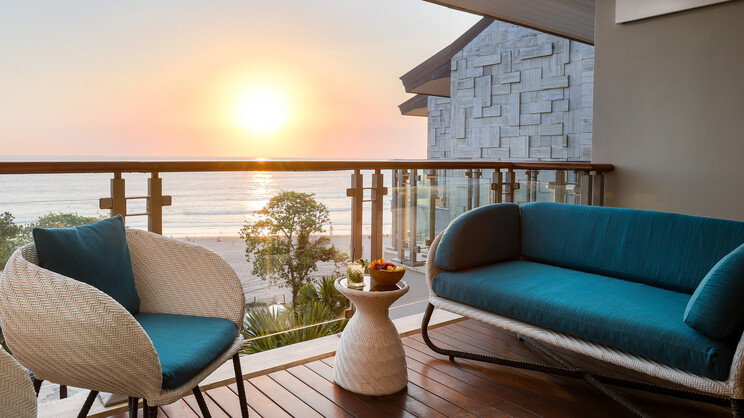 Double Six Luxury Hotel